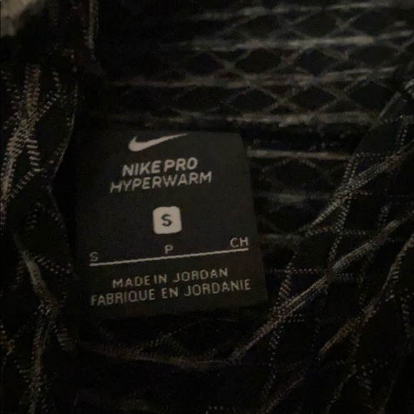 NWT Nike black and gray hyper warm top size: S - Picture 5 of 10